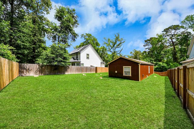 14961 Lamar Road, Willis, TX 77378