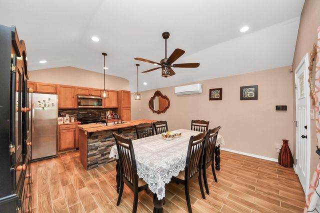 14961 Lamar Road, Willis, TX 77378