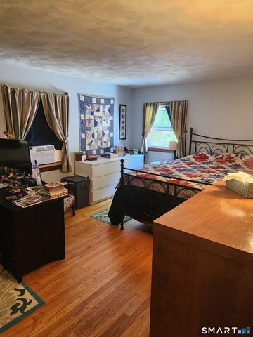 7 Pine Street, Norwich, CT 06360