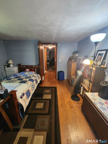 7 Pine Street, Norwich, CT 06360