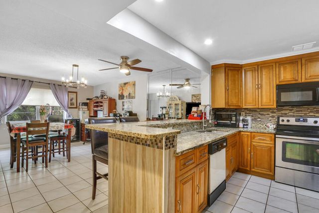 4364 NW 9th Avenue 16-3d, Deerfield Beach, FL 33064