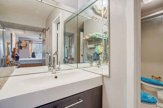4364 NW 9th Avenue 16-3d, Deerfield Beach, FL 33064