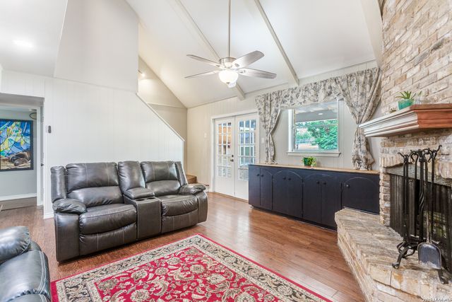 1315 Mount Vieja, San Antonio, TX 78213