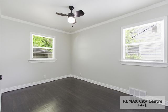 18985 Woodland Street, Harper Woods City, MI 48225