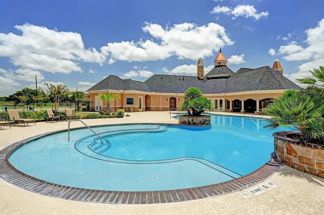 5415 Kingdom Heights Boulevard, Rosenberg, TX 77471