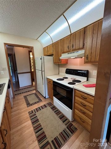 175 Ridgeview Road 2, Sugar Mountain, NC 28604