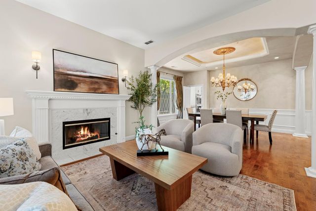5101 Embassy Ln, Fair Oaks, CA 95628