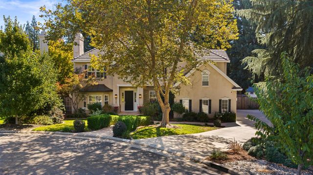 5101 Embassy Ln, Fair Oaks, CA 95628
