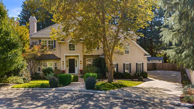 5101 Embassy Ln, Fair Oaks, CA 95628