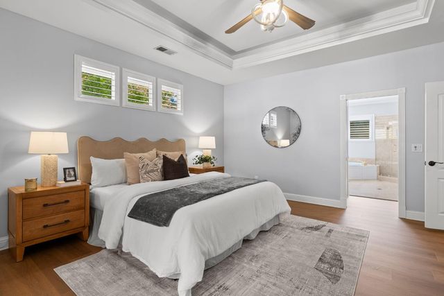 5101 Embassy Ln, Fair Oaks, CA 95628