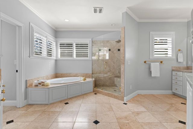 5101 Embassy Ln, Fair Oaks, CA 95628