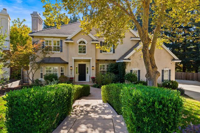 5101 Embassy Ln, Fair Oaks, CA 95628