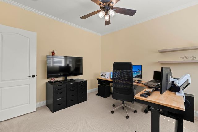 5101 Embassy Ln, Fair Oaks, CA 95628