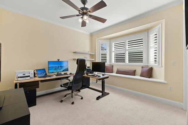 5101 Embassy Ln, Fair Oaks, CA 95628
