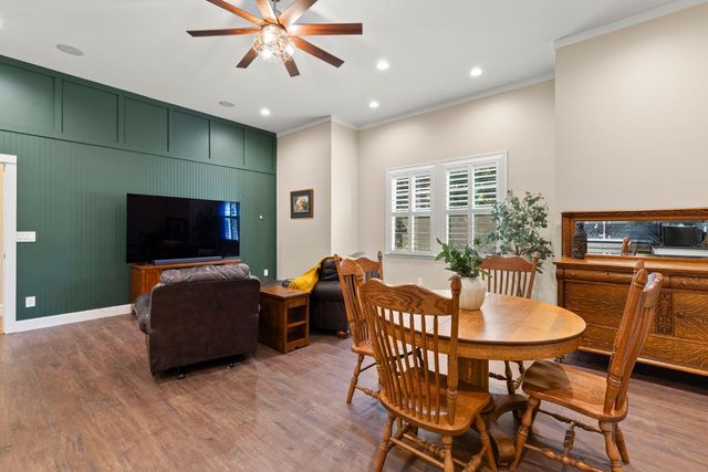 5101 Embassy Ln, Fair Oaks, CA 95628