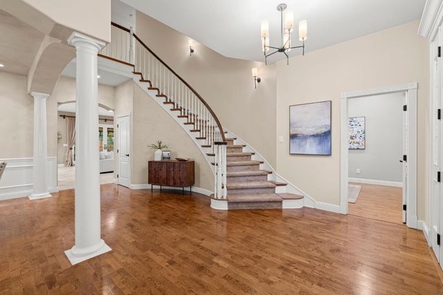 5101 Embassy Ln, Fair Oaks, CA 95628