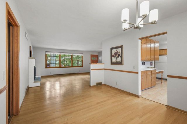 5918 South Hill Drive, Madison, WI 53705