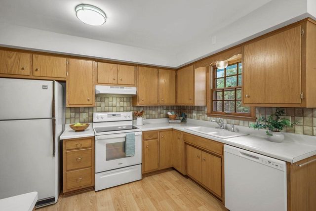 5918 South Hill Drive, Madison, WI 53705