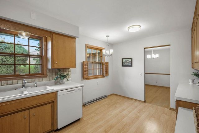 5918 South Hill Drive, Madison, WI 53705