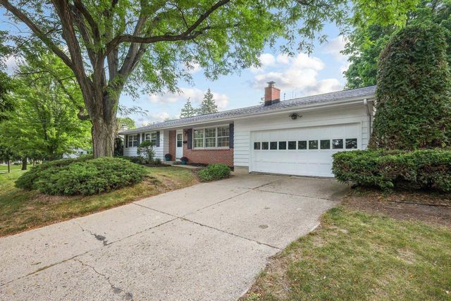 5918 South Hill Drive, Madison, WI 53705