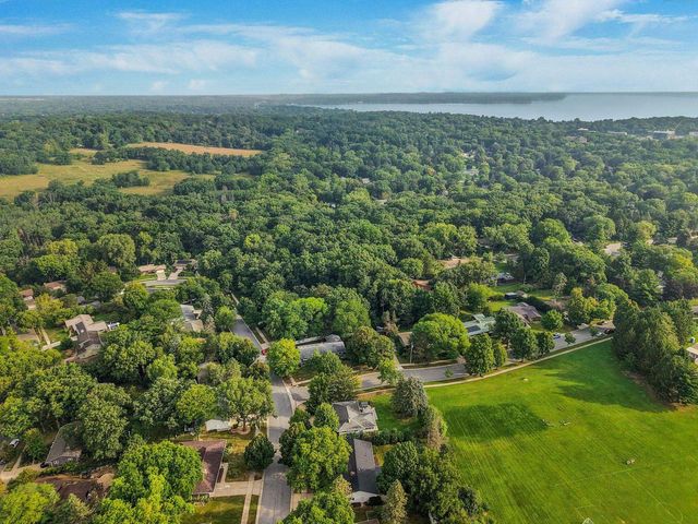 5918 South Hill Drive, Madison, WI 53705