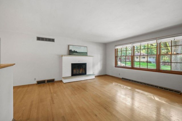 5918 South Hill Drive, Madison, WI 53705