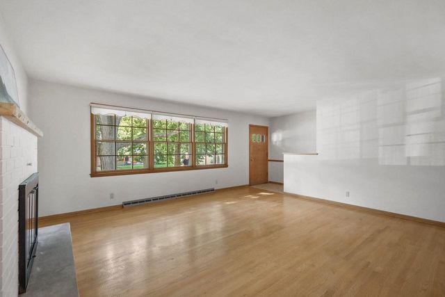 5918 South Hill Drive, Madison, WI 53705