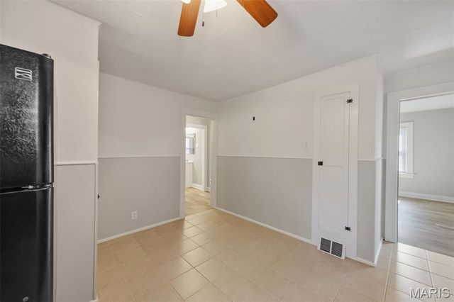 2435 Hartland Avenue, St Louis, MO 63114