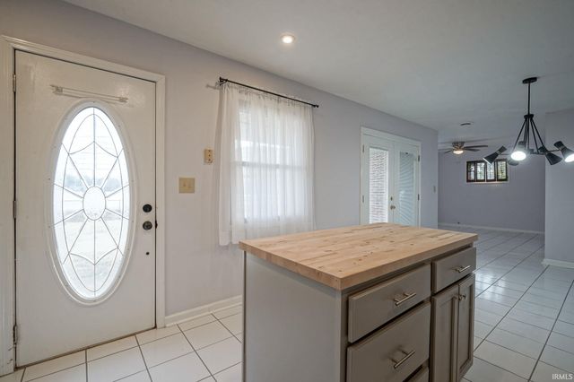 11 Eastland Drive, Lafayette, IN 47905