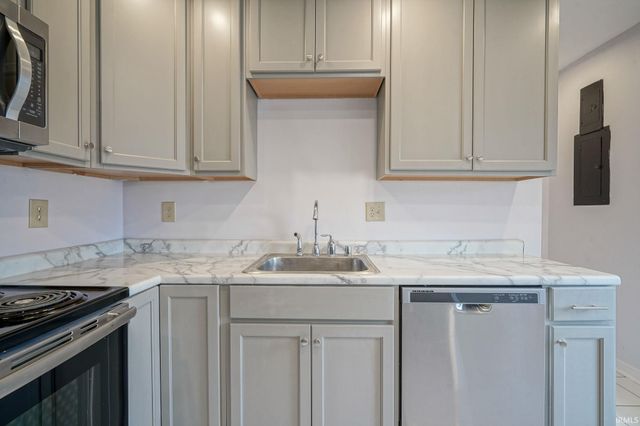 11 Eastland Drive, Lafayette, IN 47905