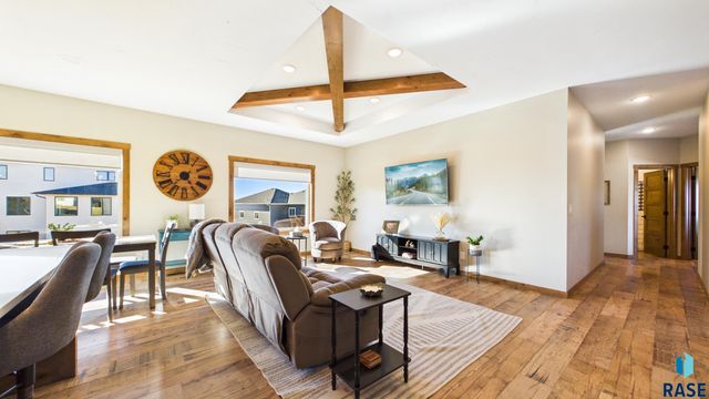 1505 W Legacy Dr Drive, Brandon, SD 57005