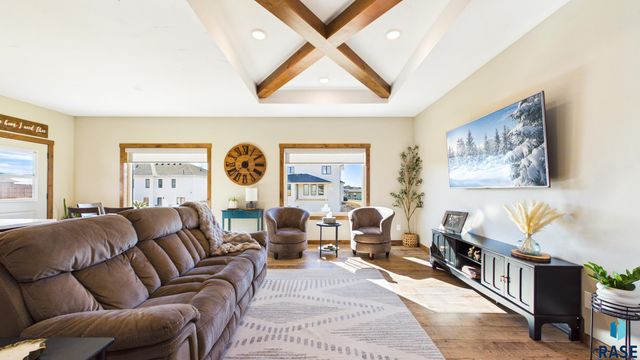 1505 W Legacy Dr Drive, Brandon, SD 57005