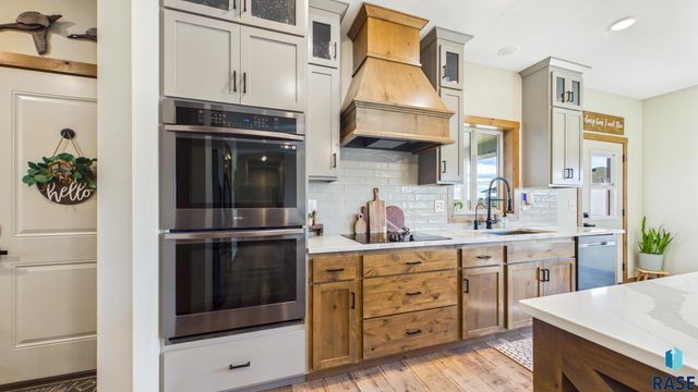 1505 W Legacy Dr Drive, Brandon, SD 57005