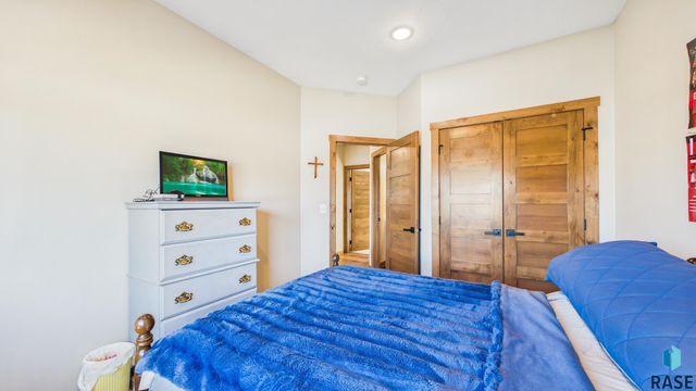 1505 W Legacy Dr Drive, Brandon, SD 57005