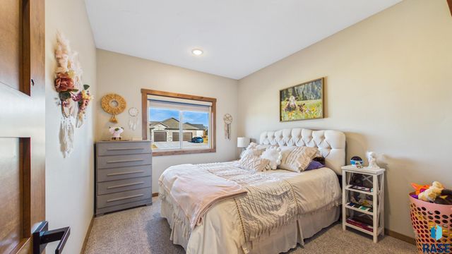 1505 W Legacy Dr Drive, Brandon, SD 57005