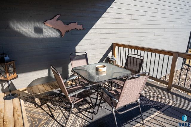 1505 W Legacy Dr Drive, Brandon, SD 57005