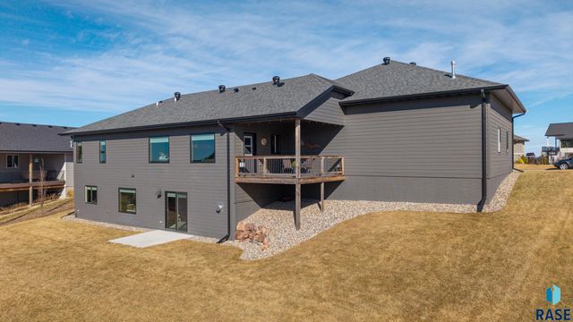 1505 W Legacy Dr Drive, Brandon, SD 57005