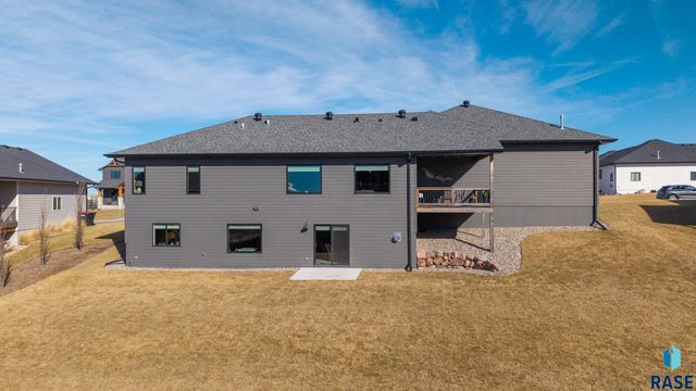 1505 W Legacy Dr Drive, Brandon, SD 57005