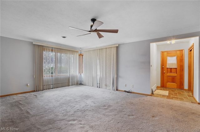 23501 Effingham Boulevard, Euclid, OH 44117