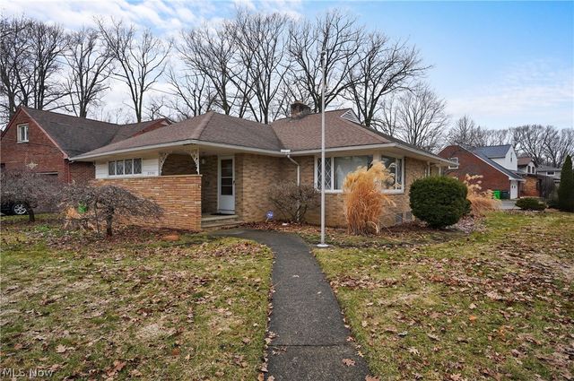 23501 Effingham Boulevard, Euclid, OH 44117