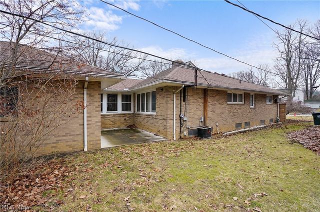 23501 Effingham Boulevard, Euclid, OH 44117