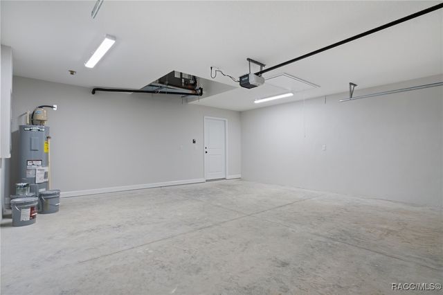 298 W Baker Place, Citrus Springs, FL 34434