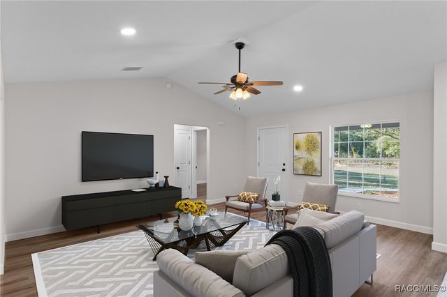 298 W Baker Place, Citrus Springs, FL 34434