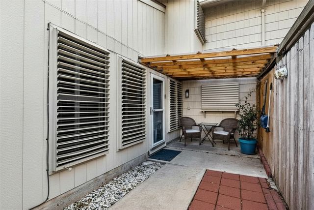 4025 Killarmet Dr, Corpus Christi, TX 78413