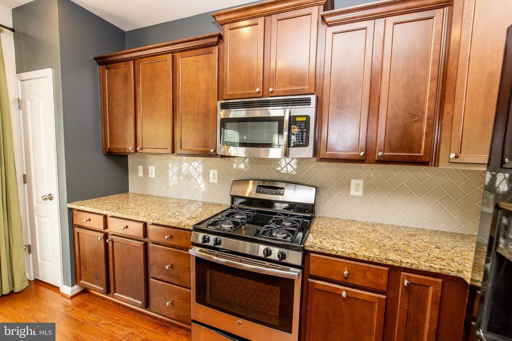 Image 16 of property listing at 8609 RED ROCK LN, Laurel, MD 20724