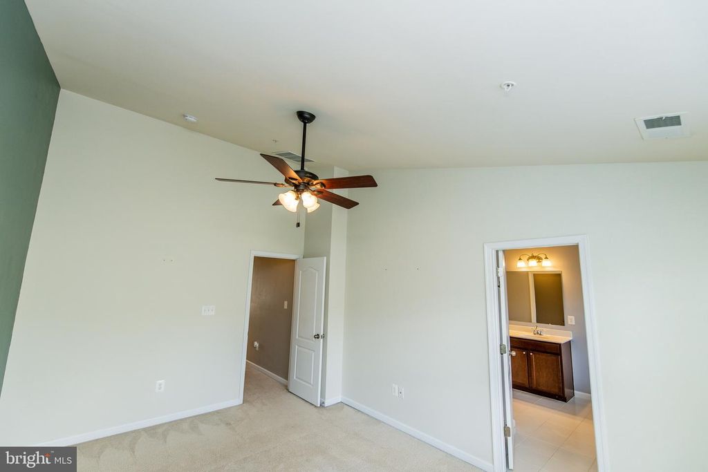 Image 34 of property listing at 8609 RED ROCK LN, Laurel, MD 20724