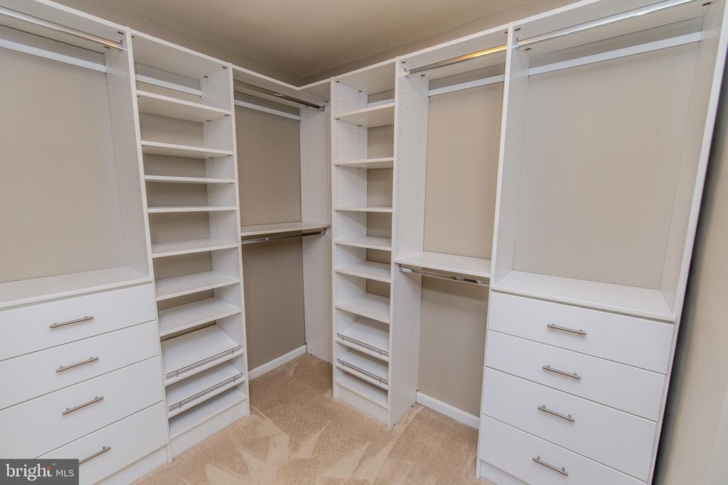 Image 40 of property listing at 8609 RED ROCK LN, Laurel, MD 20724