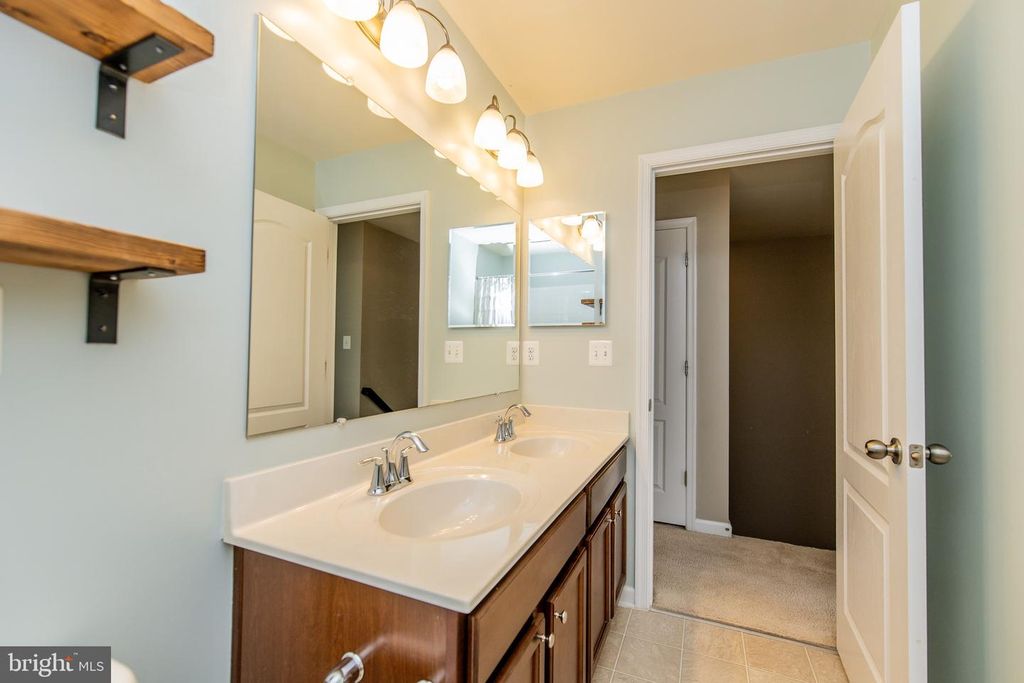 Image 50 of property listing at 8609 RED ROCK LN, Laurel, MD 20724