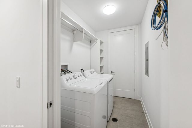 434 W Melrose Street 502, Chicago, IL 60657