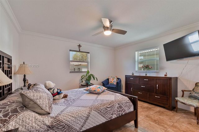 9021 NW 13th Street, Plantation, FL 33322